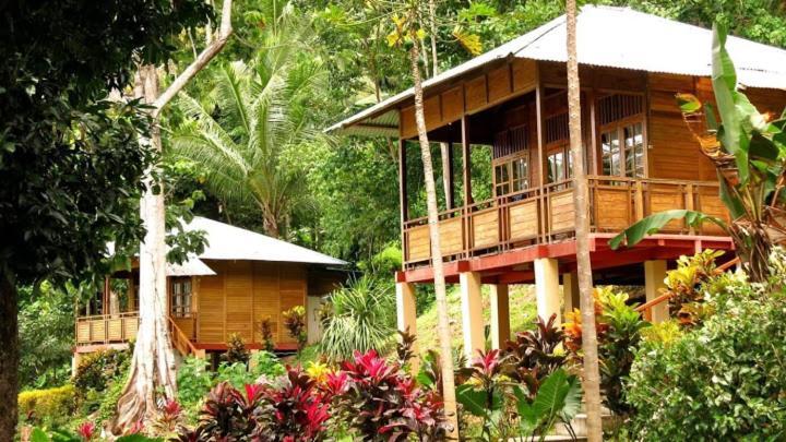 Two Fish Resort Lembeh Bitung Exterior photo